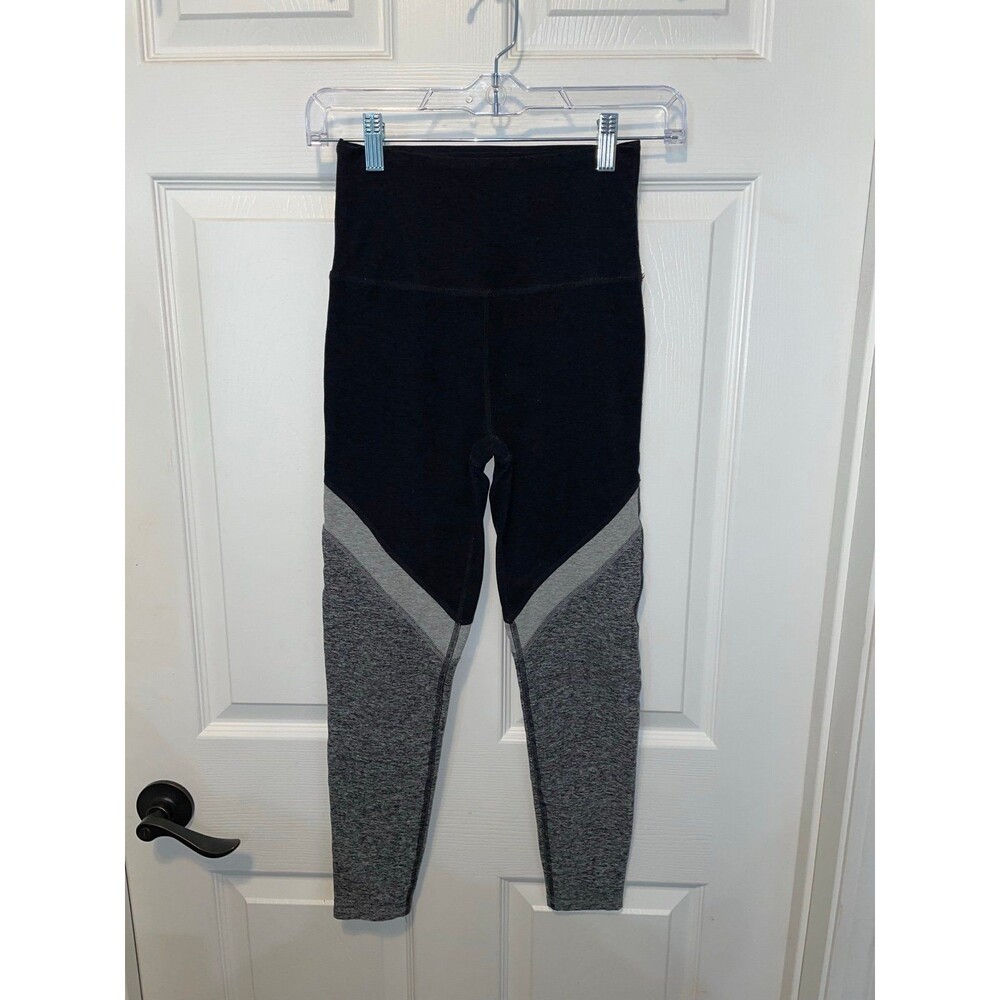 Beyond Yoga Colorblock High-Waisted Leggings • Size S • Black & Gray